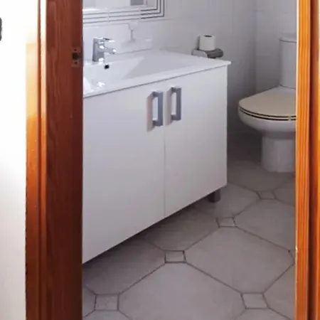 Apartment Beachside With Pool And Wi-fi